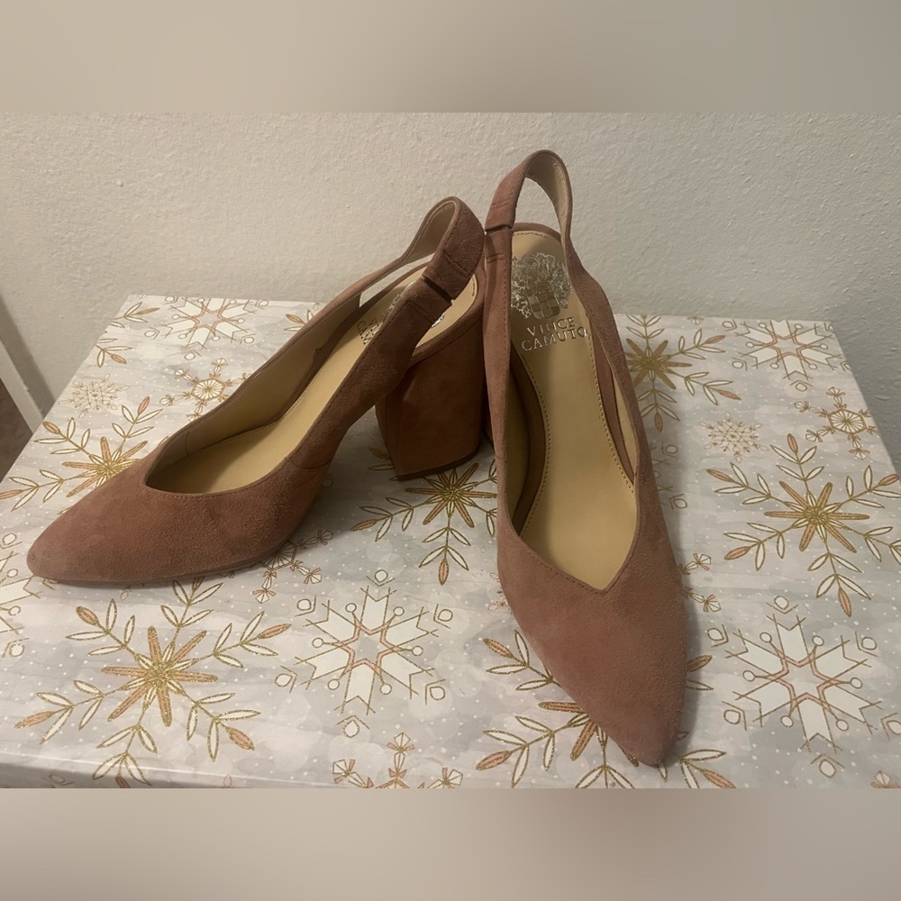 Vince camuto size 7 1/2